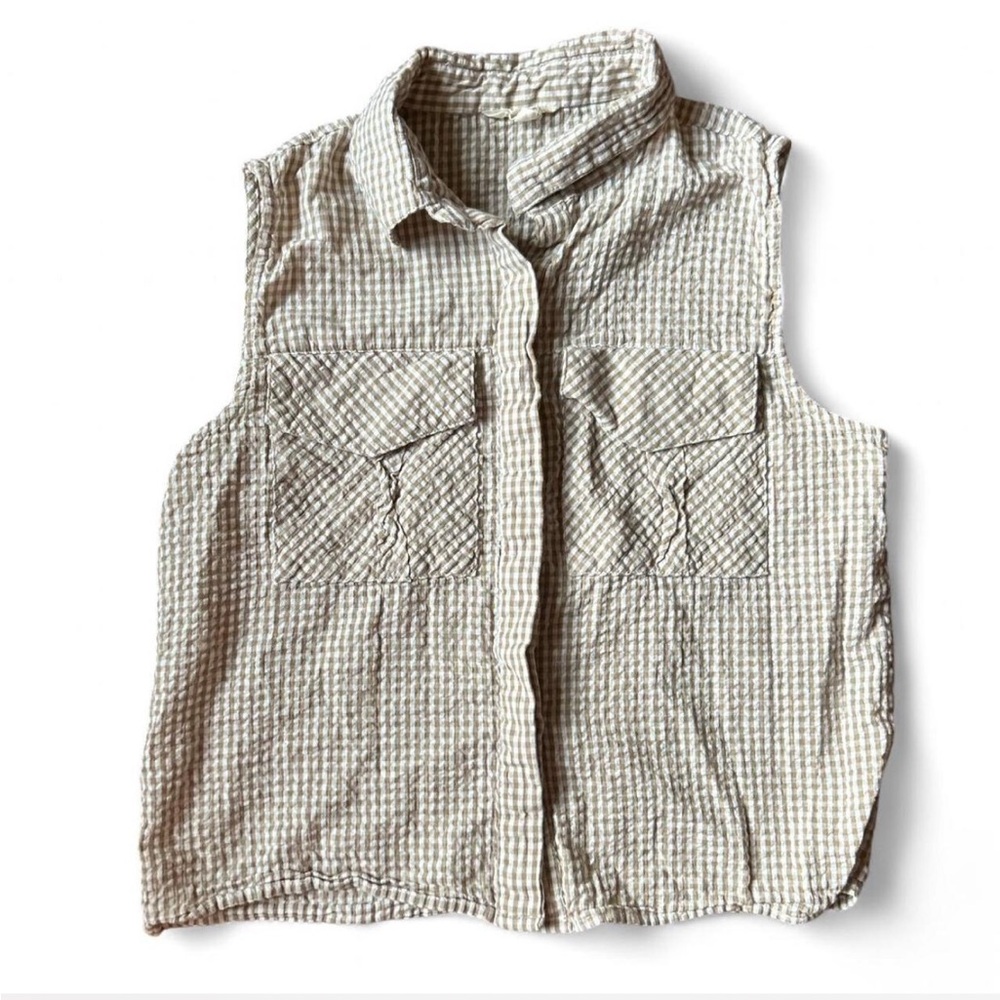 Sleeveless Checkered Button-Up Shirt